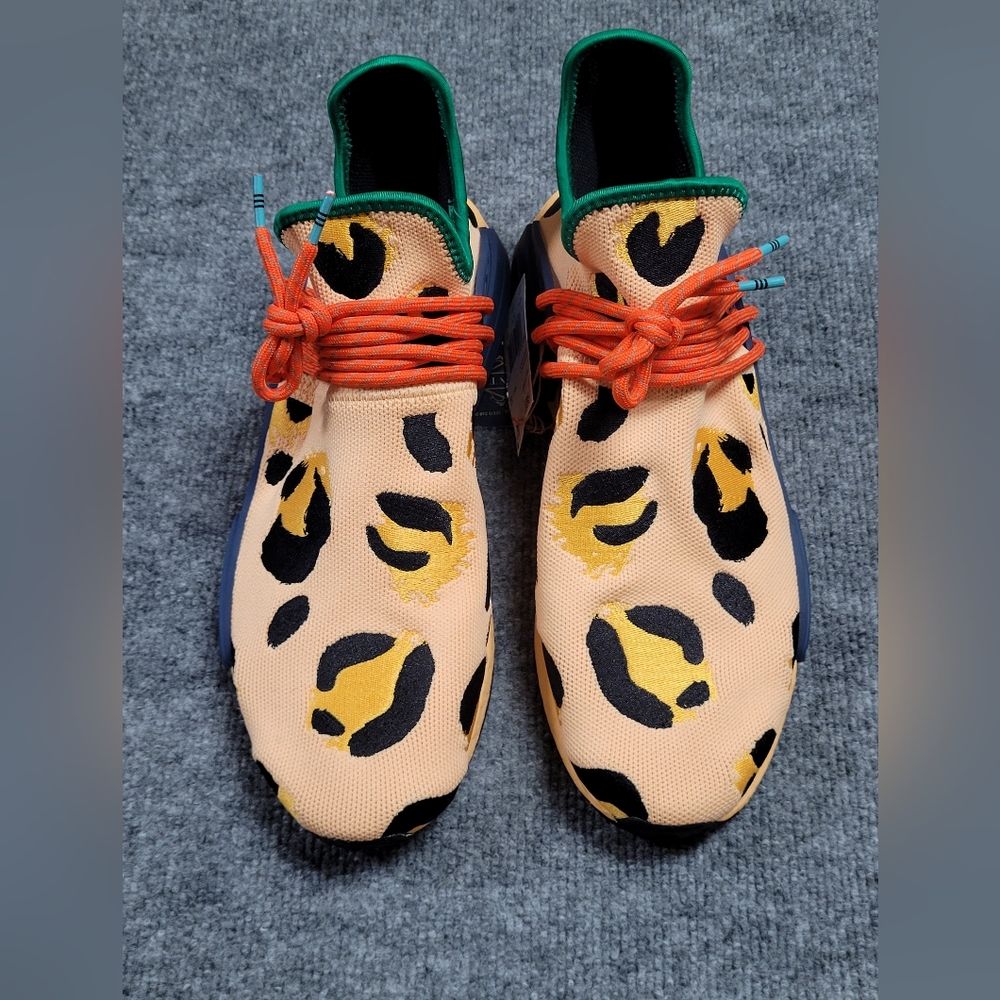 Adidas/Pharrell Williams Collab Print Sneakers with Orange Laces New Size13